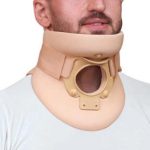 انتخاب بهترین گردنبند طبی برای دیسک گردن